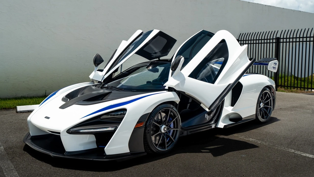 2019 McLaren Senna - Image 2 of 31