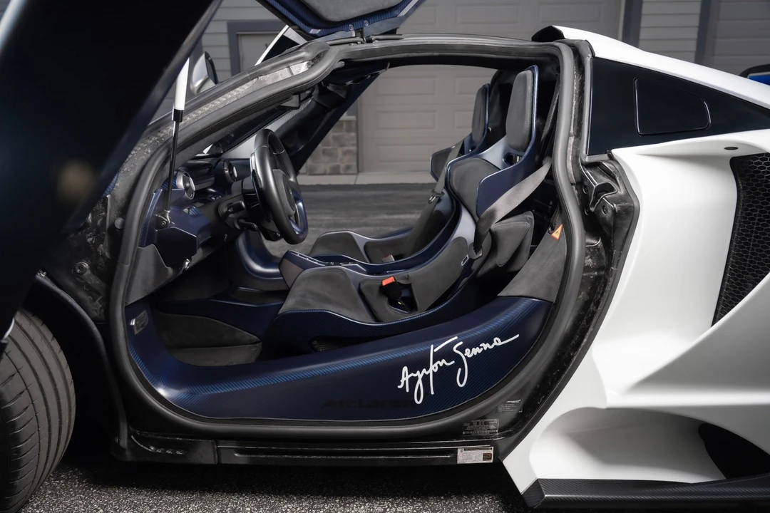 2019 McLaren Senna - Image 23 of 31
