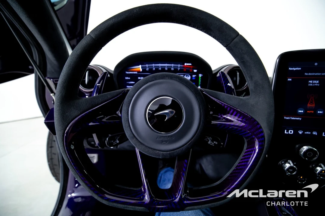 2019 McLaren Senna - Image 15 of 31