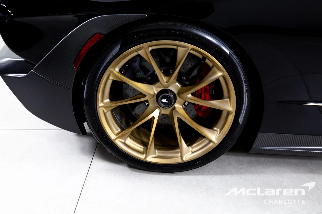 2019 McLaren Senna - Image 29 of 31