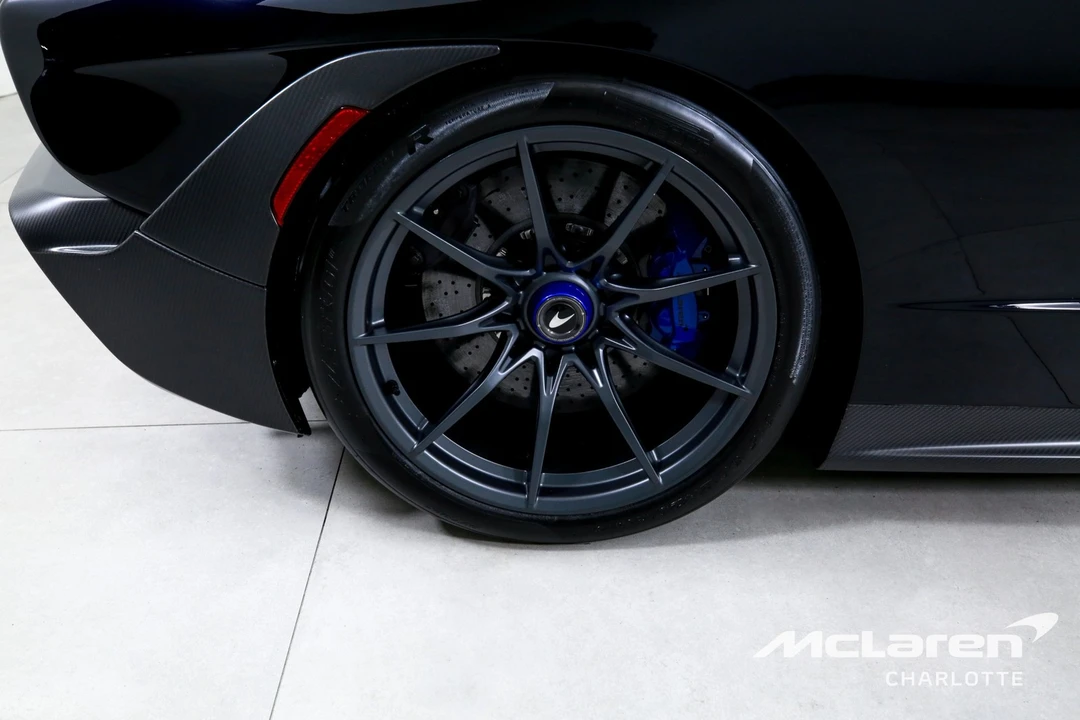 2019 McLaren Senna - Image 22 of 31