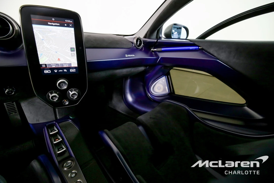2019 McLaren Senna - Image 15 of 21