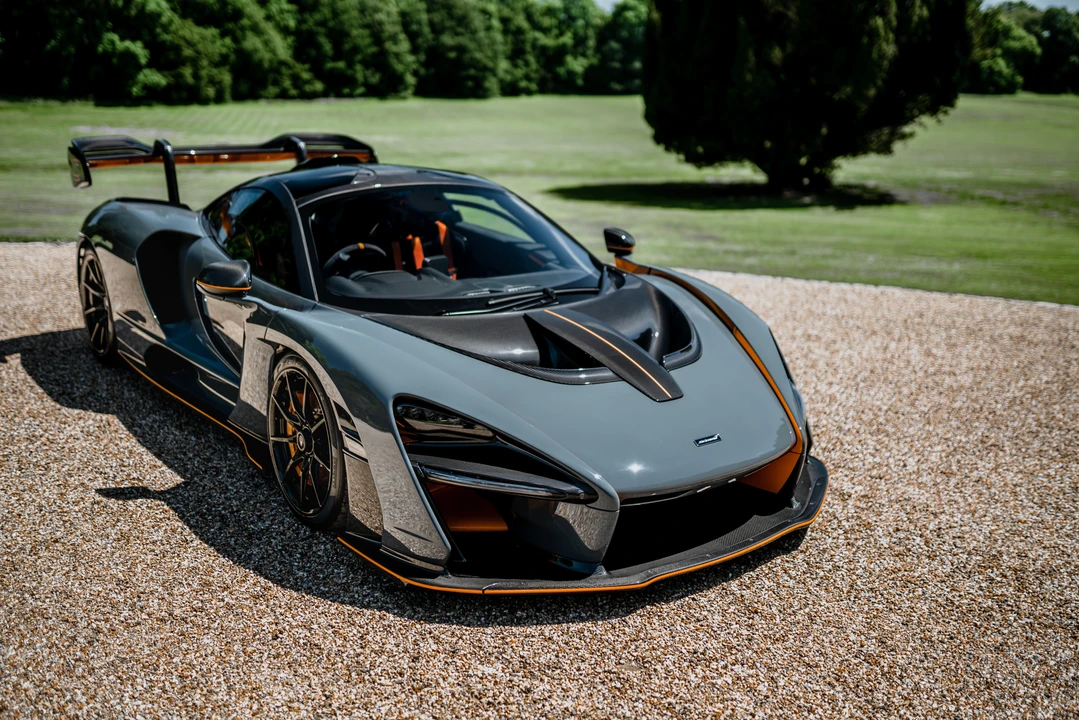 2019 McLaren Senna - Image 15 of 31