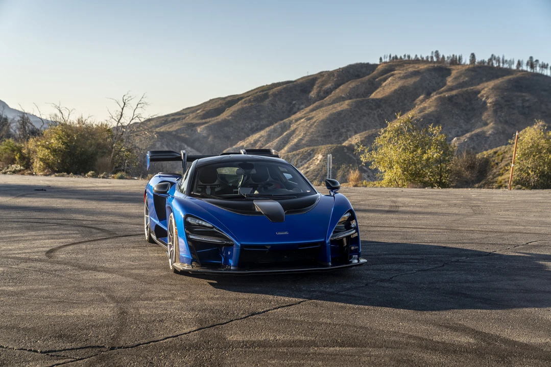 2019 McLaren Senna - Image 25 of 31