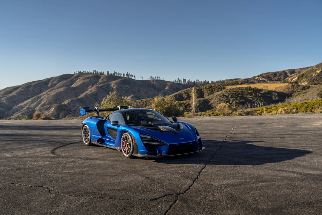 2019 McLaren Senna - Image 27 of 31