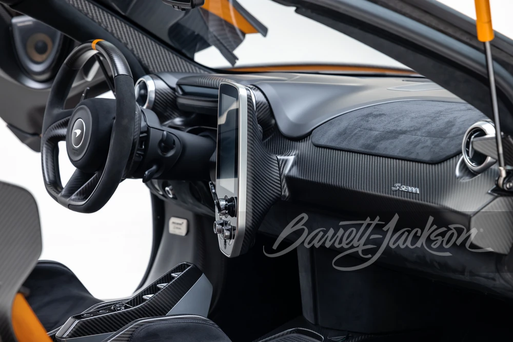 2019 McLaren Senna - Image 17 of 31