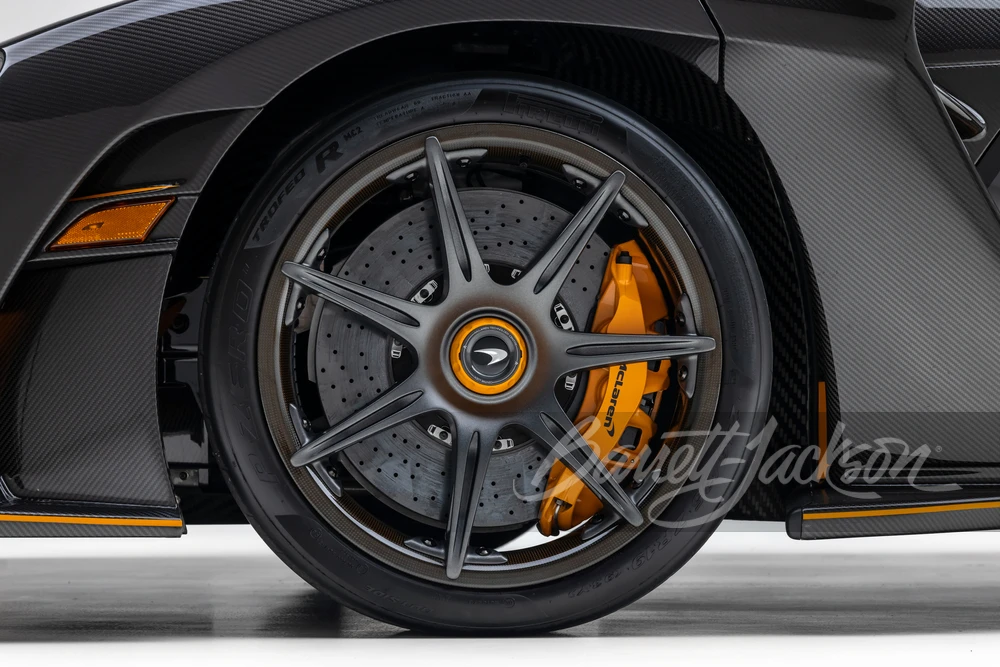 2019 McLaren Senna - Image 28 of 31