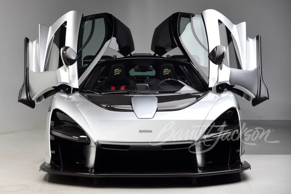 2019 McLaren Senna - Image 29 of 31