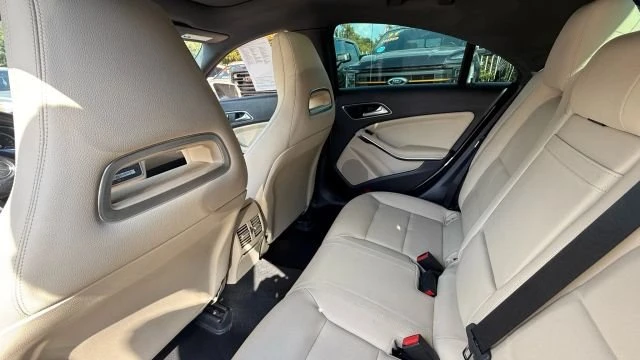 2019 Mercedes-Benz CLA - Image 12 of 17