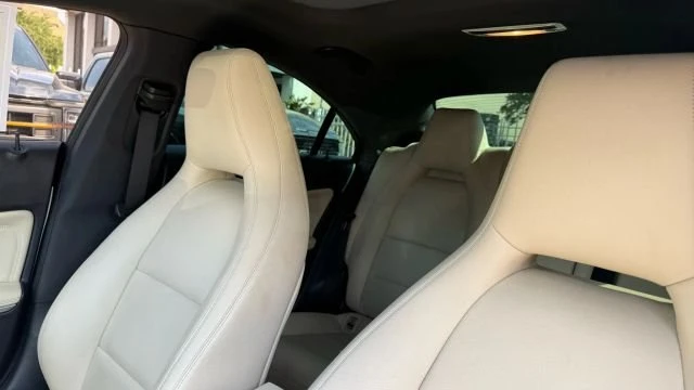 2019 Mercedes-Benz CLA - Image 11 of 17
