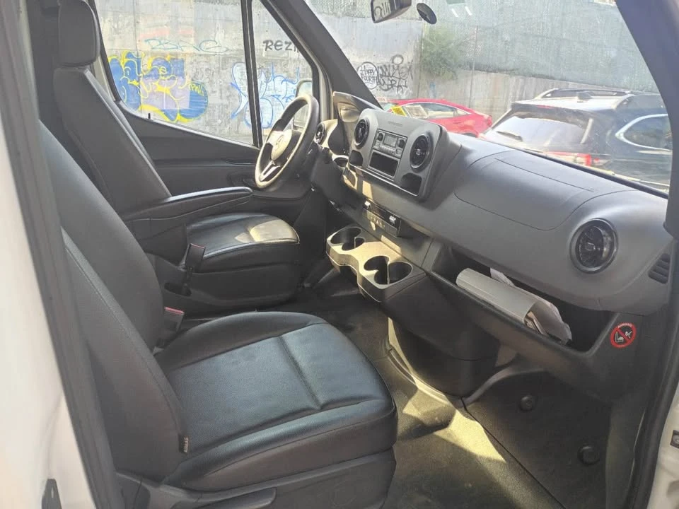 2019 Mercedes-Benz VS30 Sprinter - Image 7 of 8