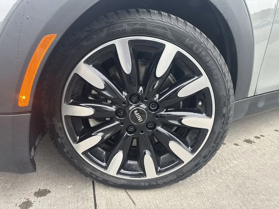 2019 Mini Mini Cooper S 3rd Gen - Image 2 of 15