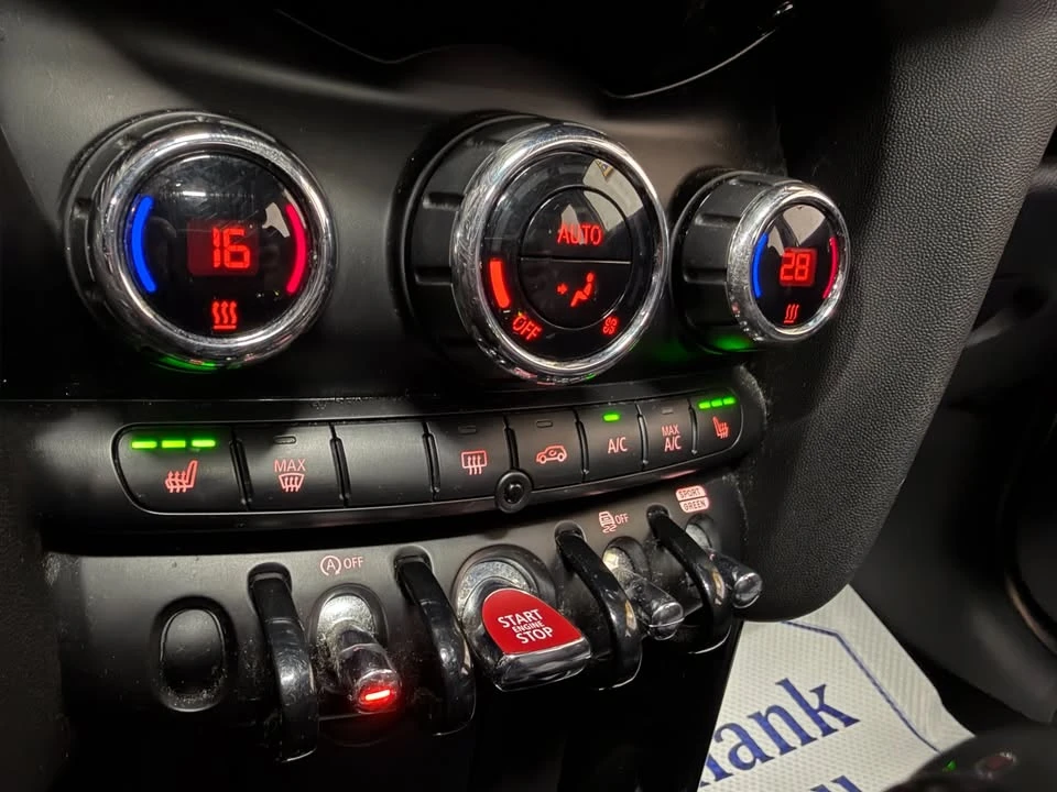 2019 Mini Mini Cooper S 3rd Gen - Image 15 of 18