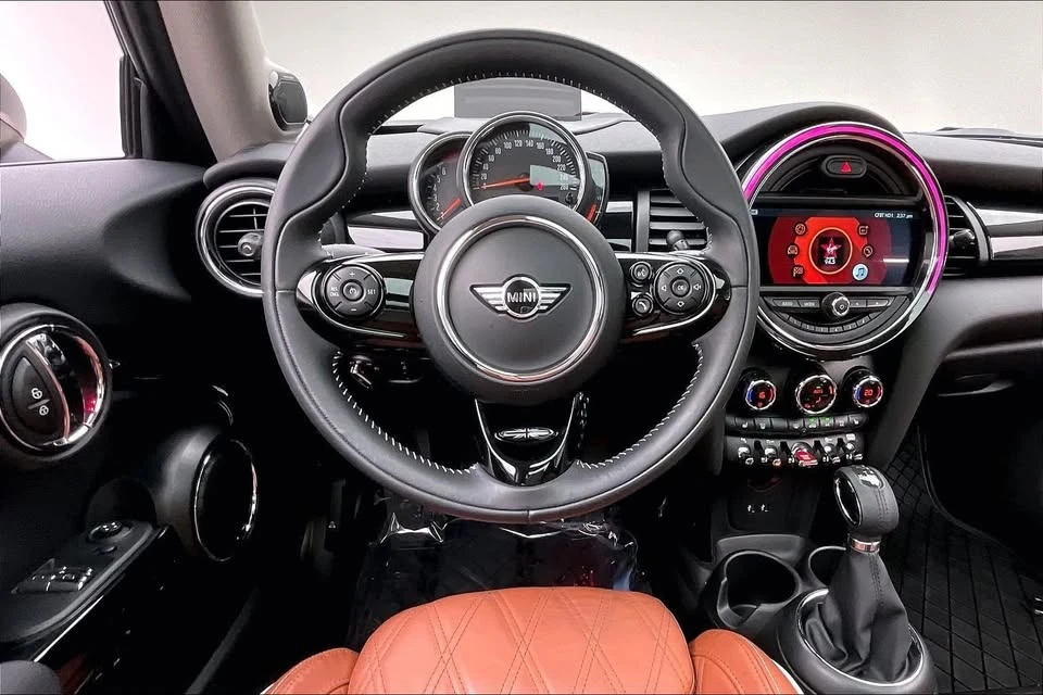 2019 Mini Mini Cooper S 3rd Gen - Image 7 of 19