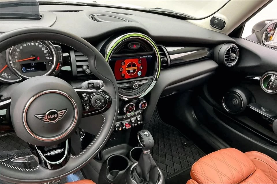 2019 Mini Mini Cooper S 3rd Gen - Image 8 of 19