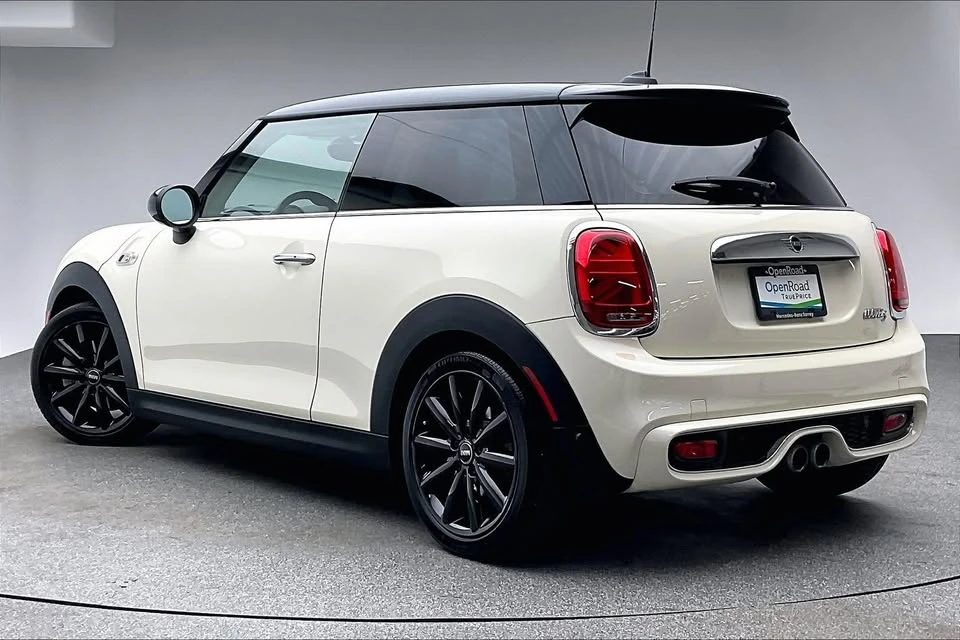 2019 Mini Mini Cooper S 3rd Gen - Image 3 of 19