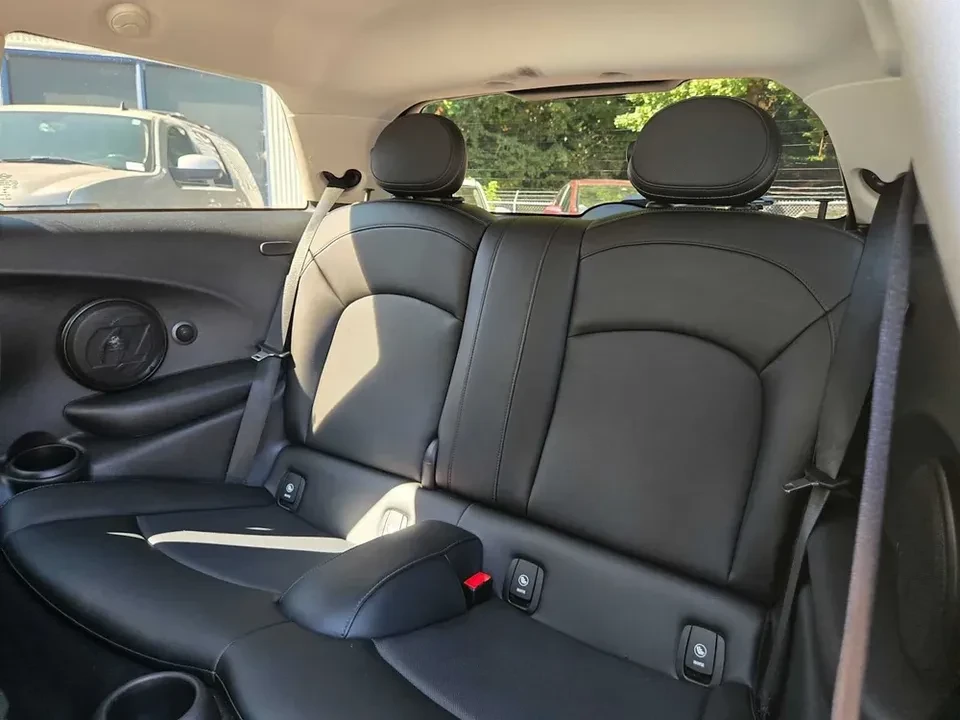 2019 Mini Mini Cooper S 3rd Gen - Image 9 of 13
