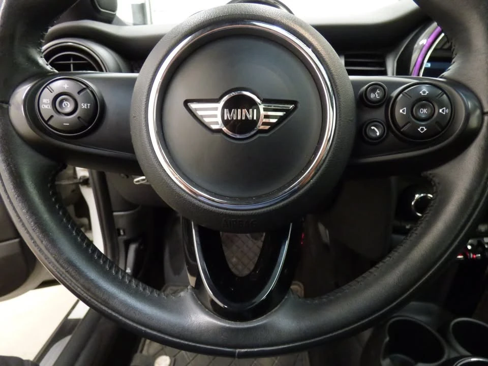 2019 Mini Mini Cooper S 3rd Gen - Image 15 of 20