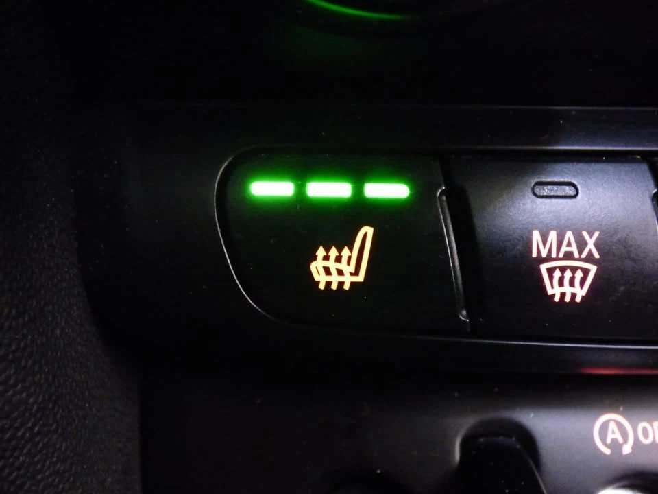 2019 Mini Mini Cooper S 3rd Gen - Image 14 of 20