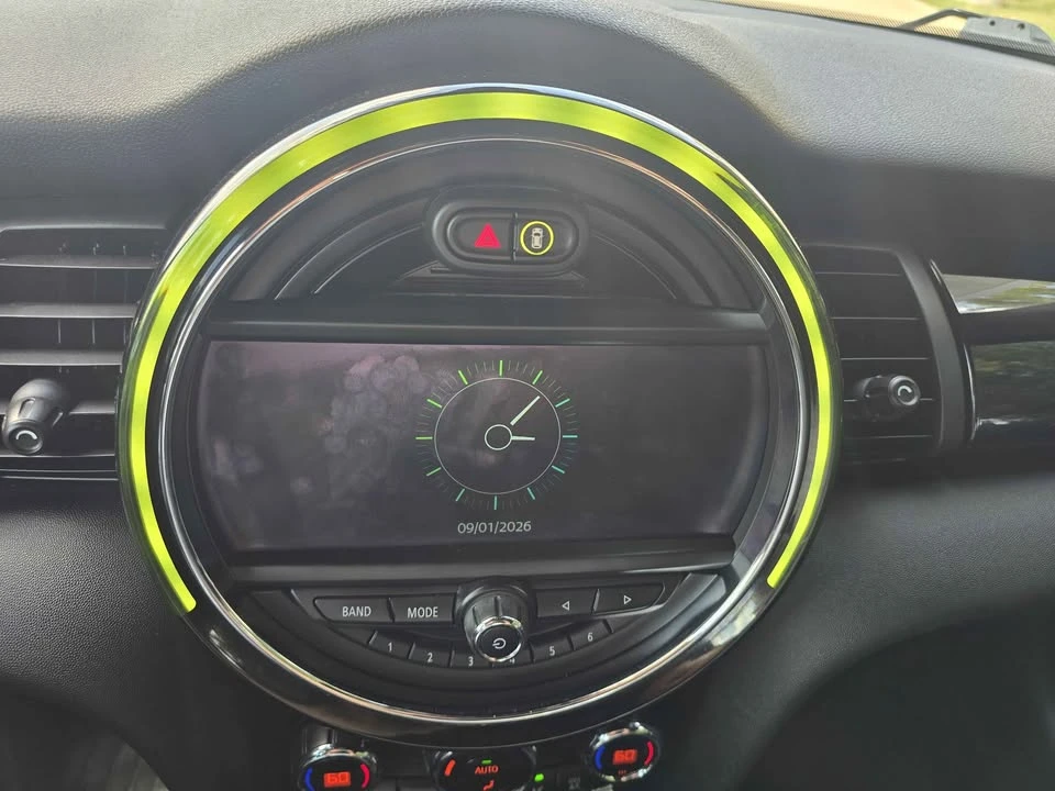 2019 Mini Mini Cooper S 3rd Gen - Image 15 of 16