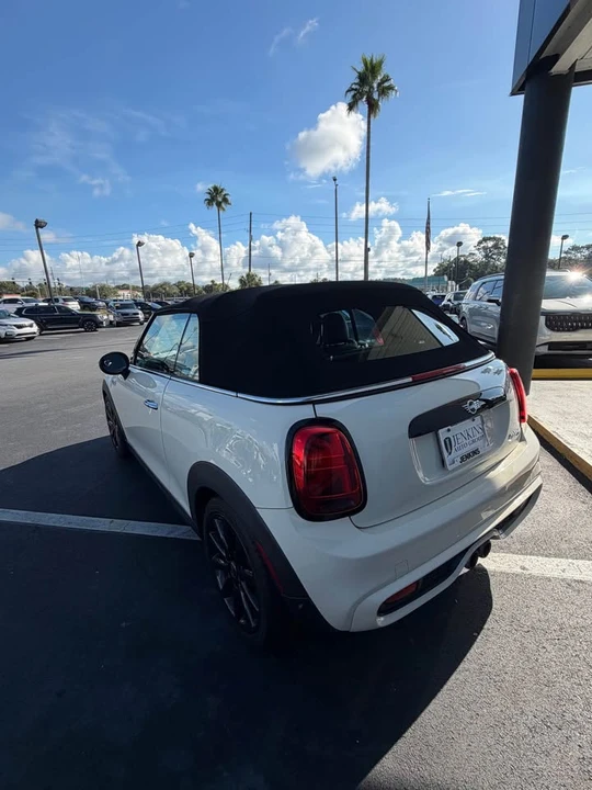 2019 Mini Mini Cooper S 3rd Gen - Image 3 of 7