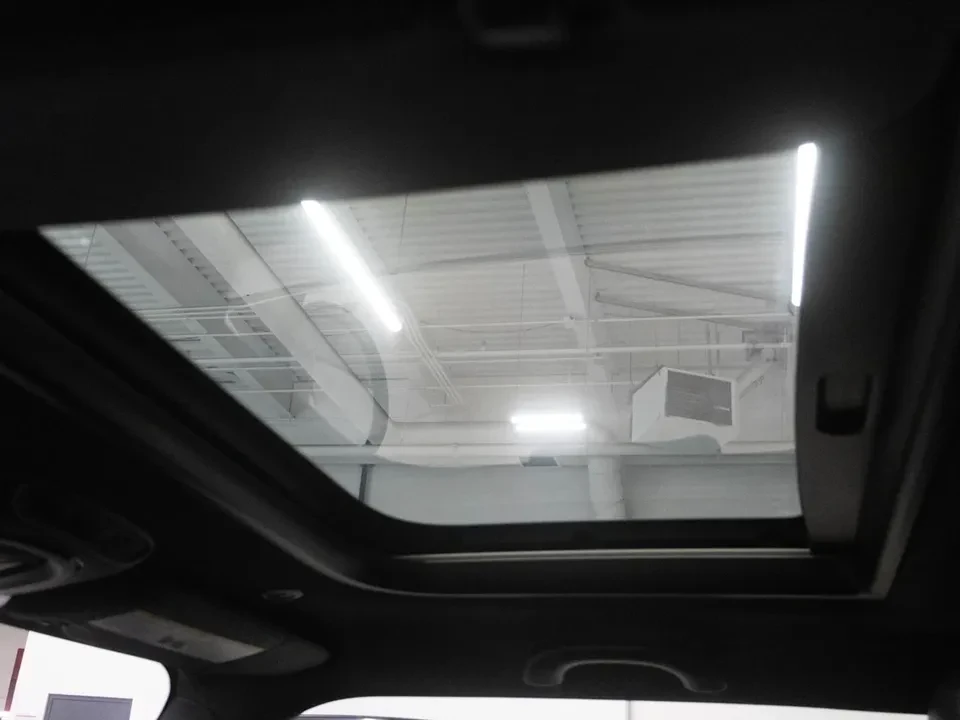 2019 Mini Mini 3rd Gen - Image 12 of 19