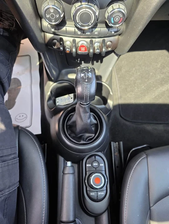 2019 Mini Mini 3rd Gen - Image 16 of 18