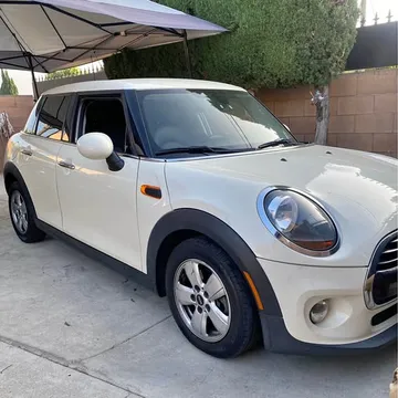2019 MINI Cooper Cooper Hatchback 4D