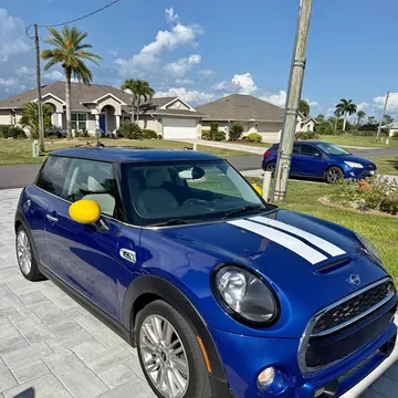 2019 MINI Cooper S Hatchback 2D