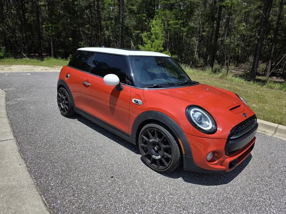 2019 Mini Mini 3rd Gen - Image 3 of 9
