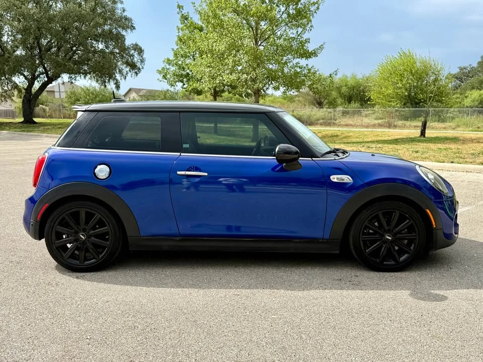 2019 Mini Mini 3rd Gen - Image 3 of 12