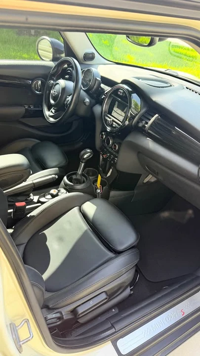 2019 Mini Mini 3rd Gen - Image 9 of 10