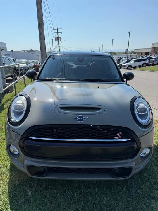 2019 Mini Mini 3rd Gen - Image 3 of 10