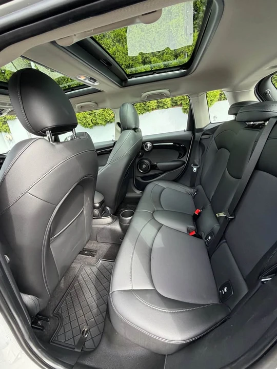 2019 Mini Mini 3rd Gen - Image 7 of 8