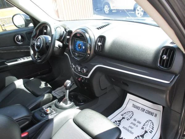 2019 Mini Mini Cooper S 3rd Gen - Image 15 of 19