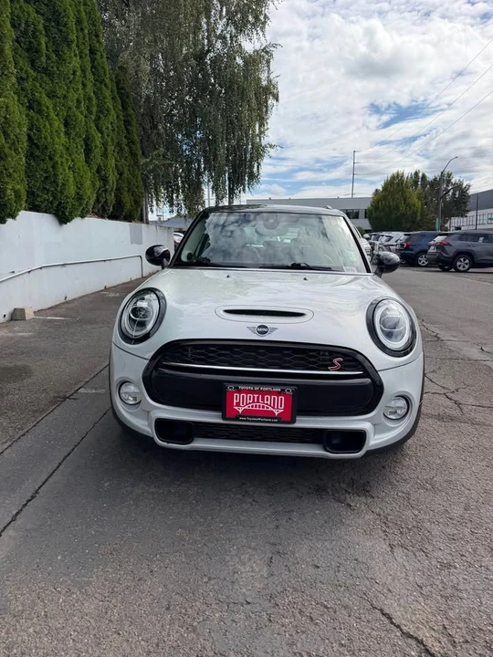 2019 Mini Mini 3rd Gen - Image 3 of 8