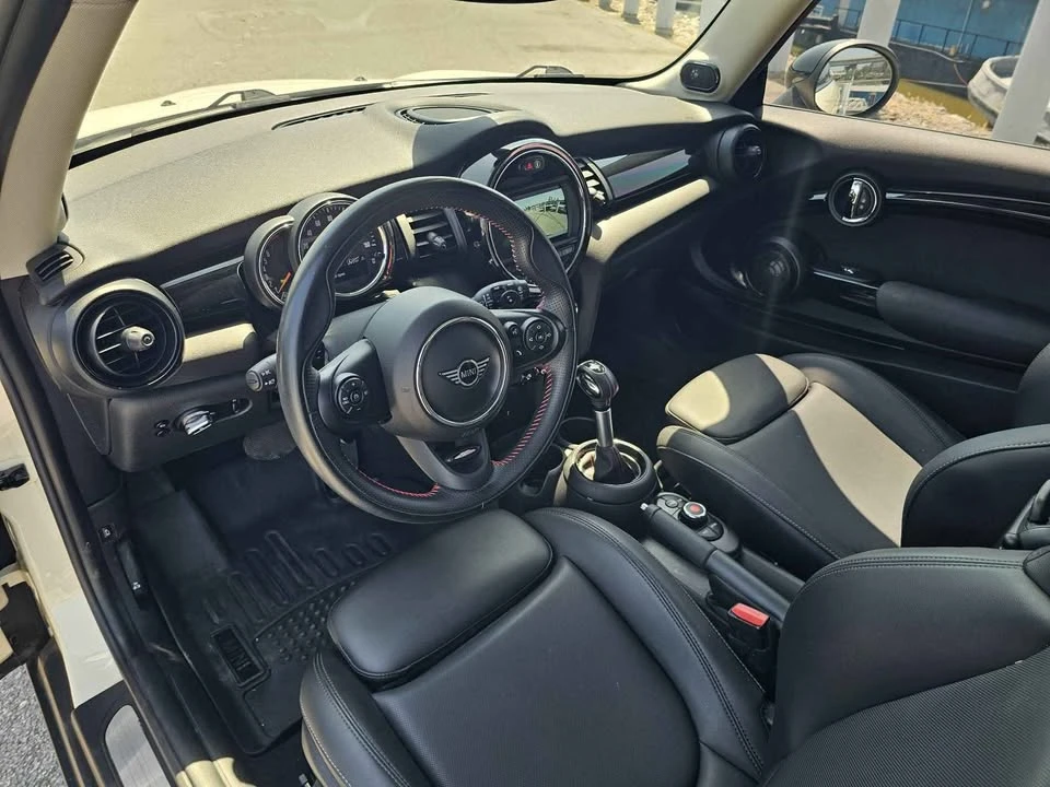 2019 Mini Coupe & Roadster - Image 11 of 20