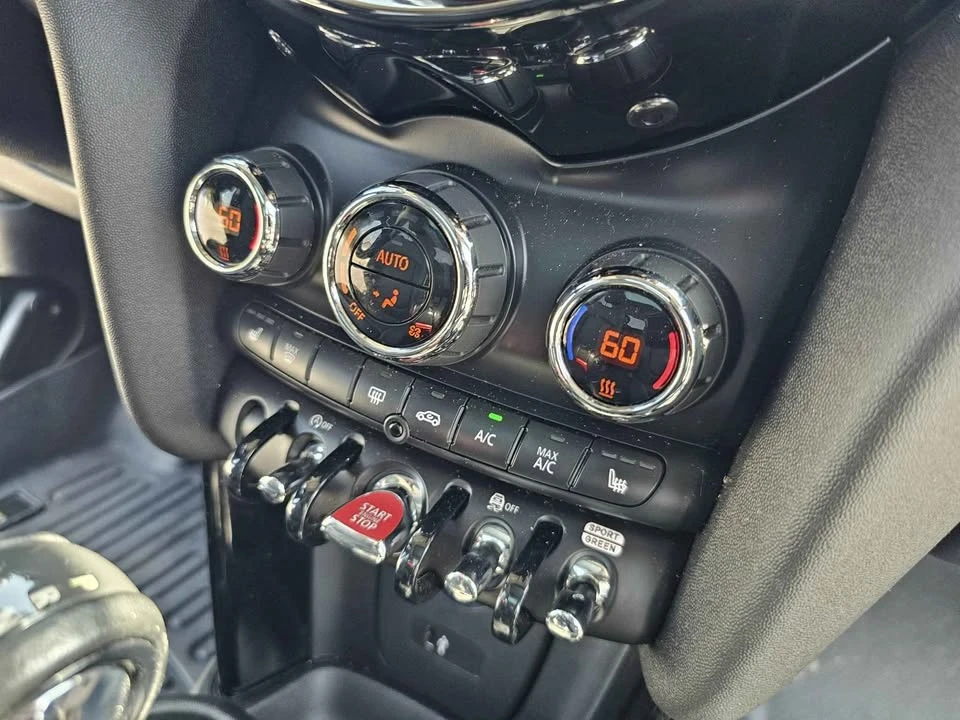 2019 Mini Coupe & Roadster - Image 18 of 20