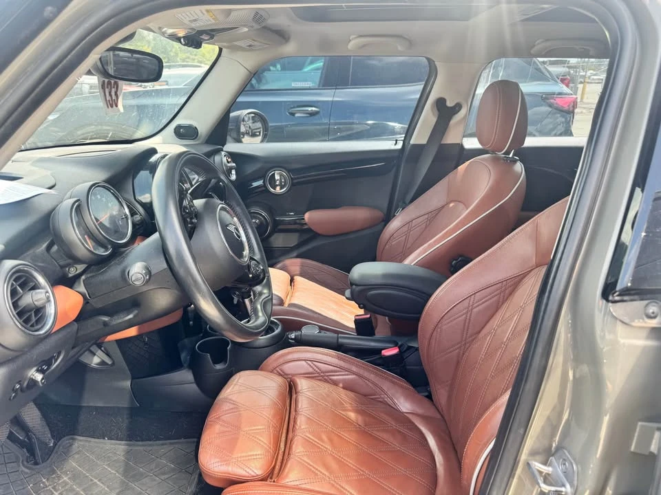 2019 Mini Coupe & Roadster - Image 7 of 12