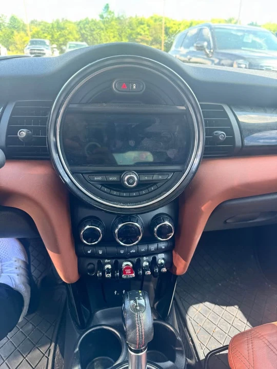 2019 Mini Coupe & Roadster - Image 11 of 12
