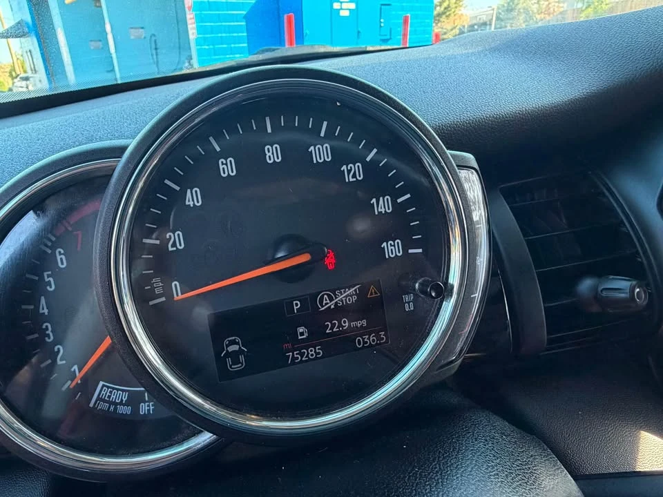 2019 Mini Mini 3rd Gen - Image 5 of 13