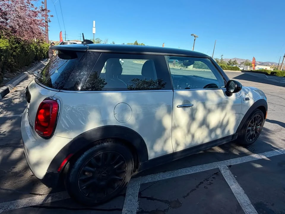2019 Mini Mini 3rd Gen - Image 3 of 13