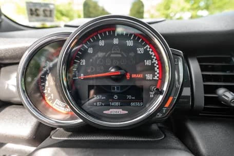 2019 Mini Modern Mini - Image 6 of 8