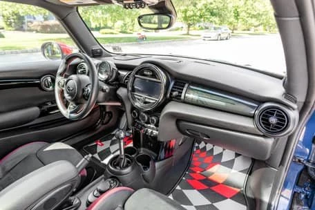 2019 Mini Modern Mini - Image 5 of 8