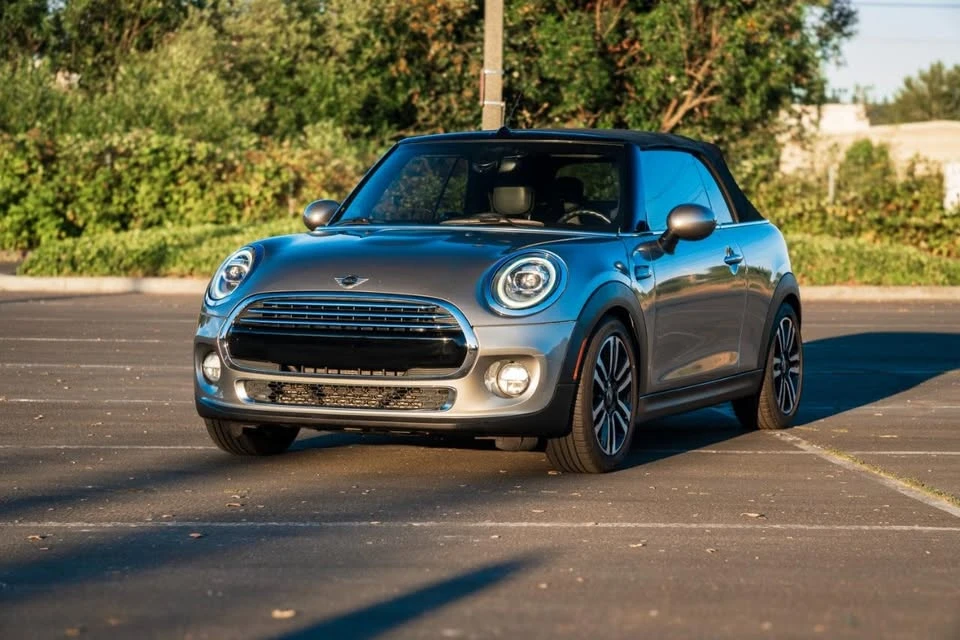2019 Mini Coupe & Roadster - Image 2 of 20