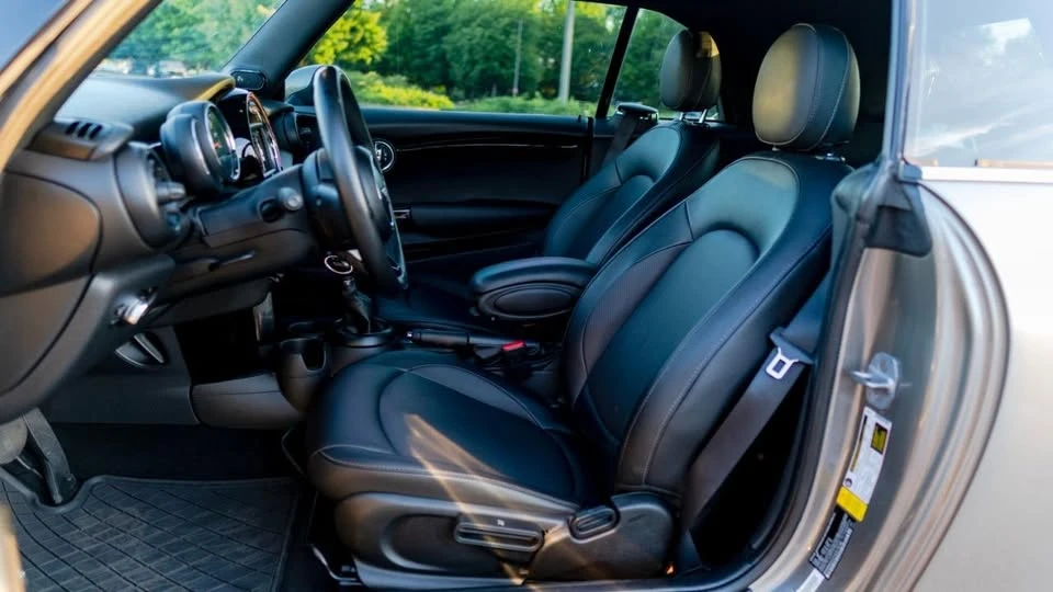 2019 Mini Coupe & Roadster - Image 9 of 20