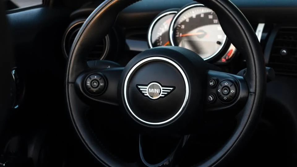 2019 Mini Coupe & Roadster - Image 15 of 20