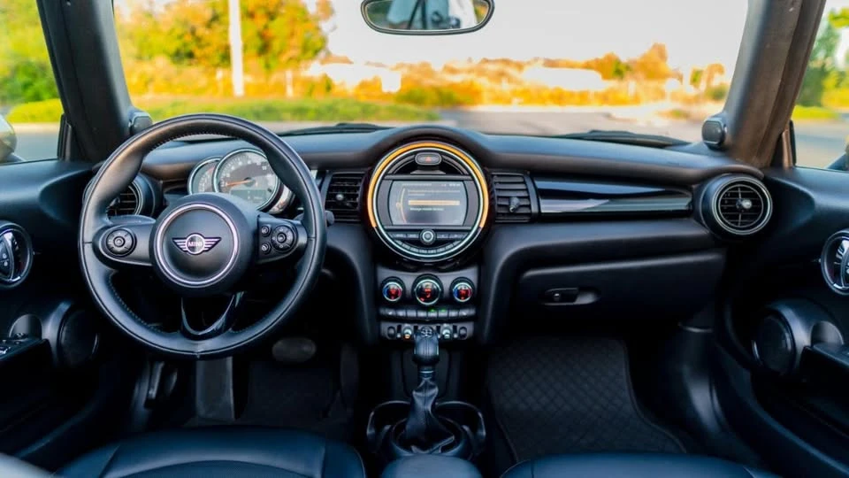 2019 Mini Coupe & Roadster - Image 12 of 20