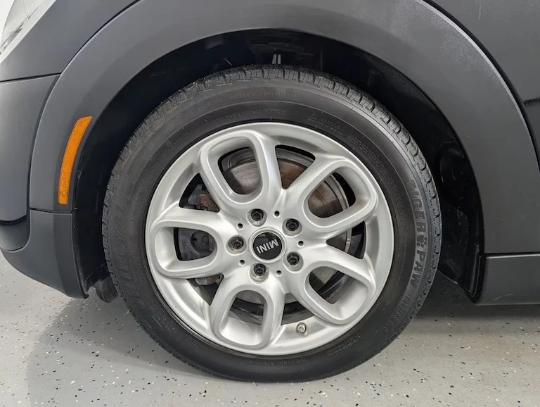 2019 Mini Mini Cooper S 3rd Gen - Image 9 of 20