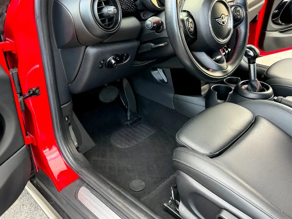 2019 Mini Mini Cooper S 3rd Gen - Image 16 of 18